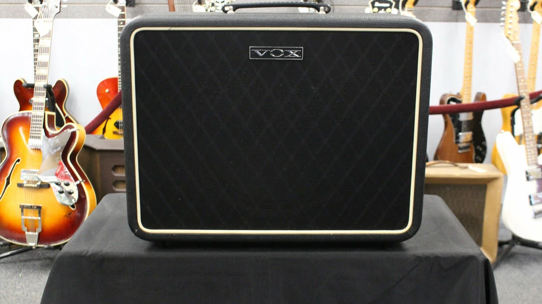 Hot Sale 🛒 Vox V112NT Cab 👏 1 Vox V112NT Cab