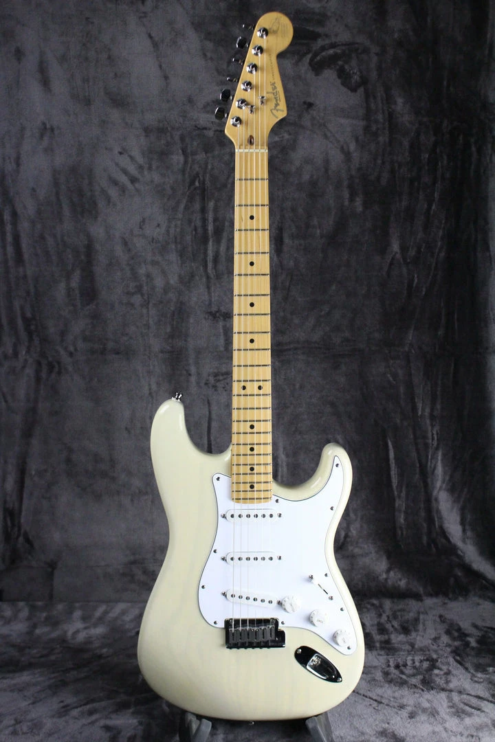Best Pirce ๐ Electric 1999 Fender 21st Century American Standard Stratocaster โจ 1 Electric 1999 Fender 21st Century American Standard Stratocaster