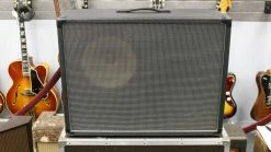 Peavey Electronics Corporation Amps Peavey Triple XXX 2x12 Cab