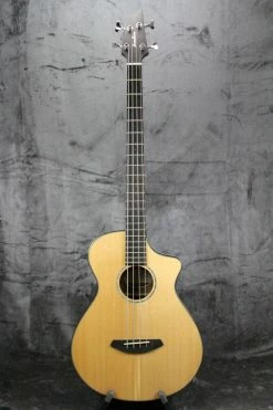 Breedlove Pursuit Concert CE Bass Guitar