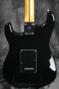 Electric 2018 Fender Player Stratocaster Limited Edition