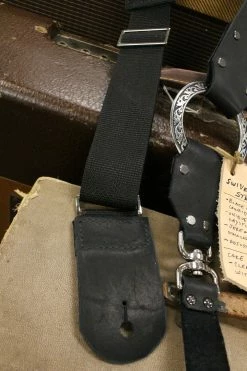 Empire Guitars Cheesecake Leather Swivel/Ring Guitar Strap Accessories