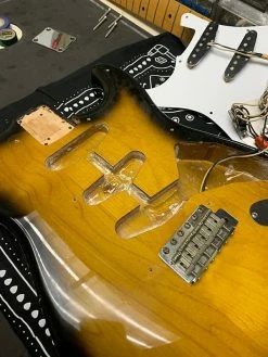 Promo ๐งจ Empire Guitars 1986 Fender AVRI '57 Stratocaster ๐ 28 Empire Guitars 1986 Fender AVRI '57 Stratocaster